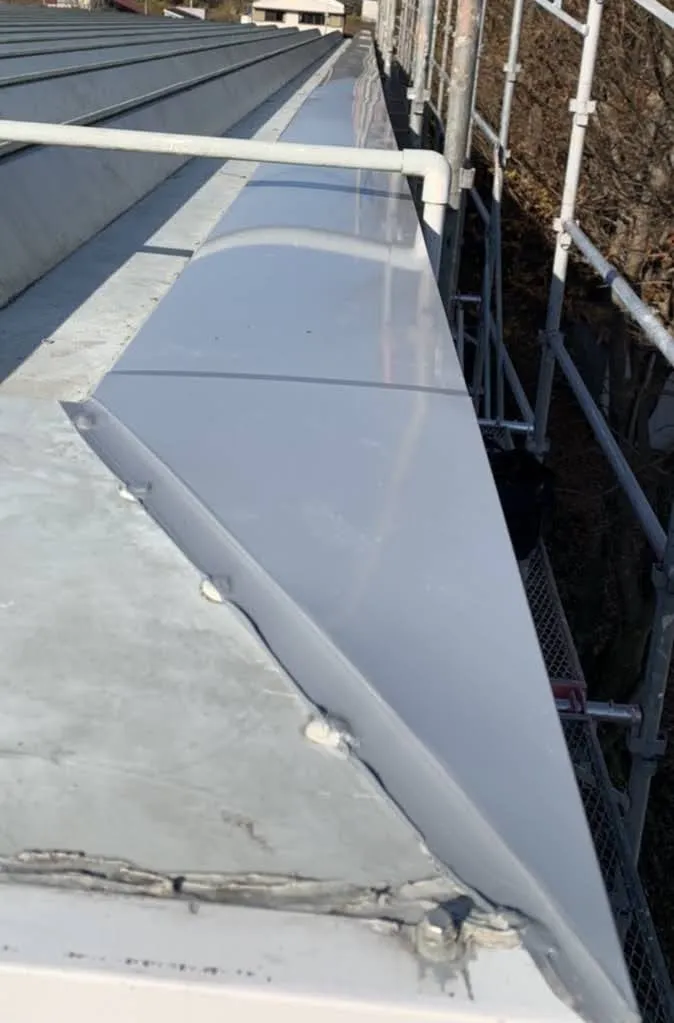 外装工事12:折板用 ケラバ水切り 特注